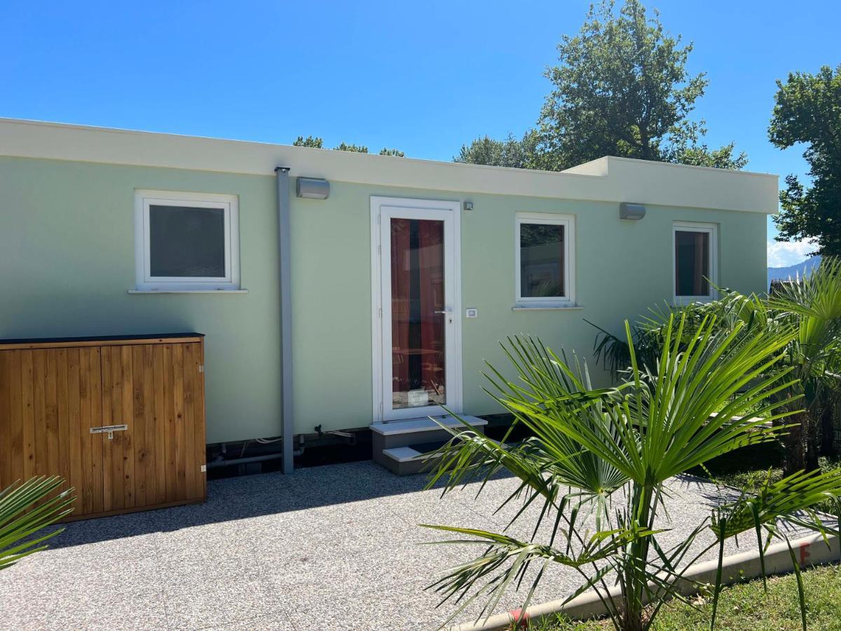 The Camp By Maggiore Suites Maccagno 外观 照片